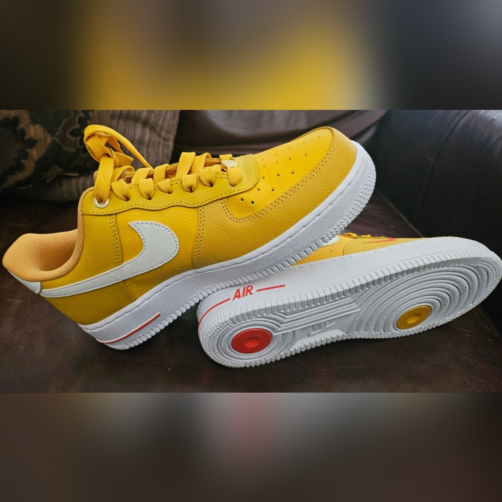 Nike Air Force 1 '07 40th anniversary sneakers in yellow and white